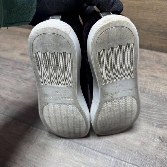 Kenneth Cole Marlow Purple Velvet Sneakers Women's Size 9 - Picture 4 of 7